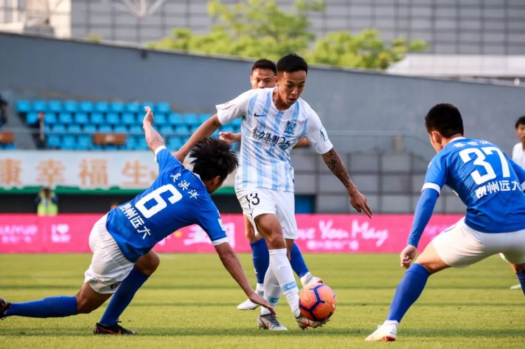 LD 乐动APP下载包含重磅！费耶诺德围绕中超更衣室发声莱比锡复出首秀备战法国杯，波尔图遗憾出局备战法甲的词条