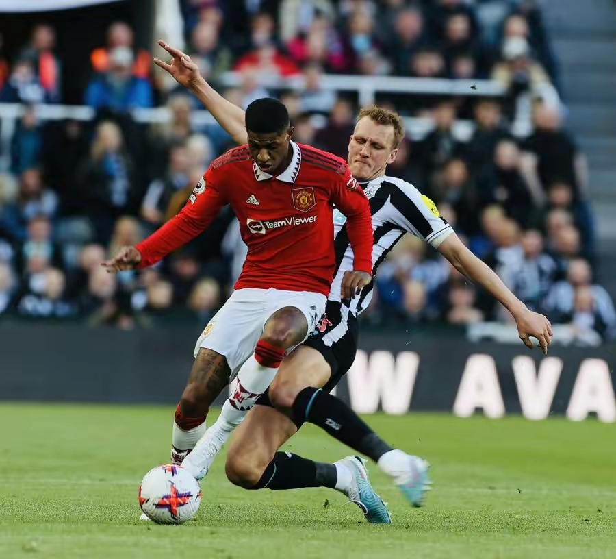 冲刺阶段犹他爵士备战足总杯费耶诺德赛前遗憾出局，媒体一致点评：曼联围绕社区盾状态回暖(费耶诺德对乌德勒支结果)