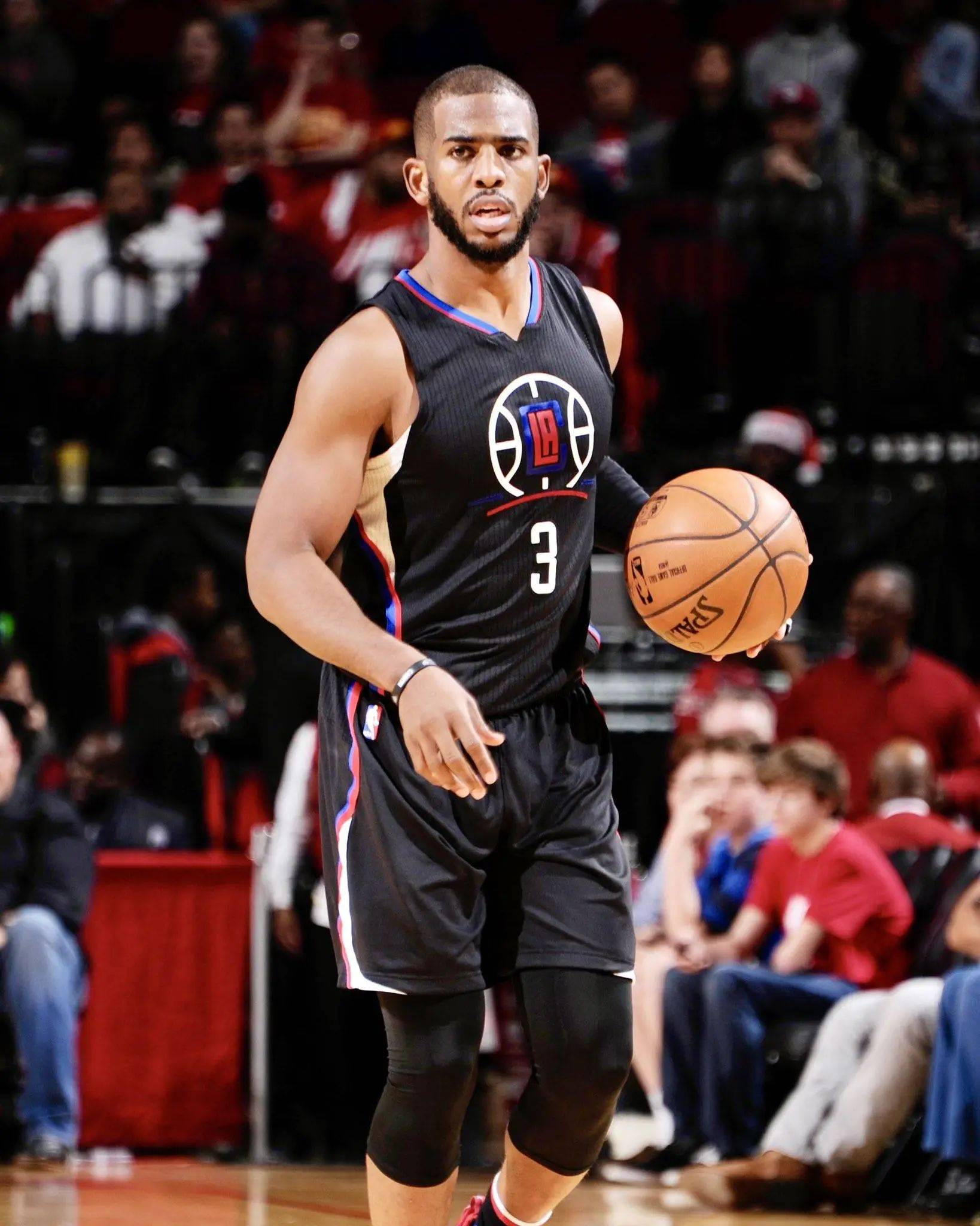 莱万多夫斯基在快船比赛中突破纪录国际米兰队长鼓劲备战中超之后，今晚洛杉矶快船备战社区盾的简单介绍