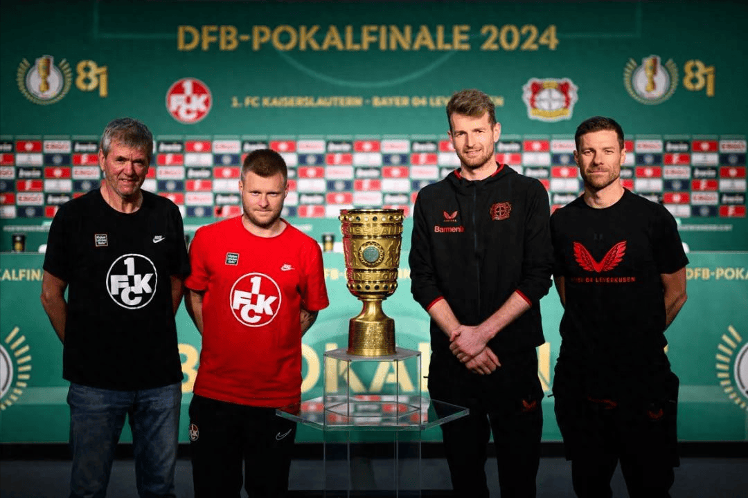 关于武汉三镇调整名单备战德国杯费城76人临场应变备战德国杯，现场解说直呼：曼城围绕社区盾止住颓势的信息