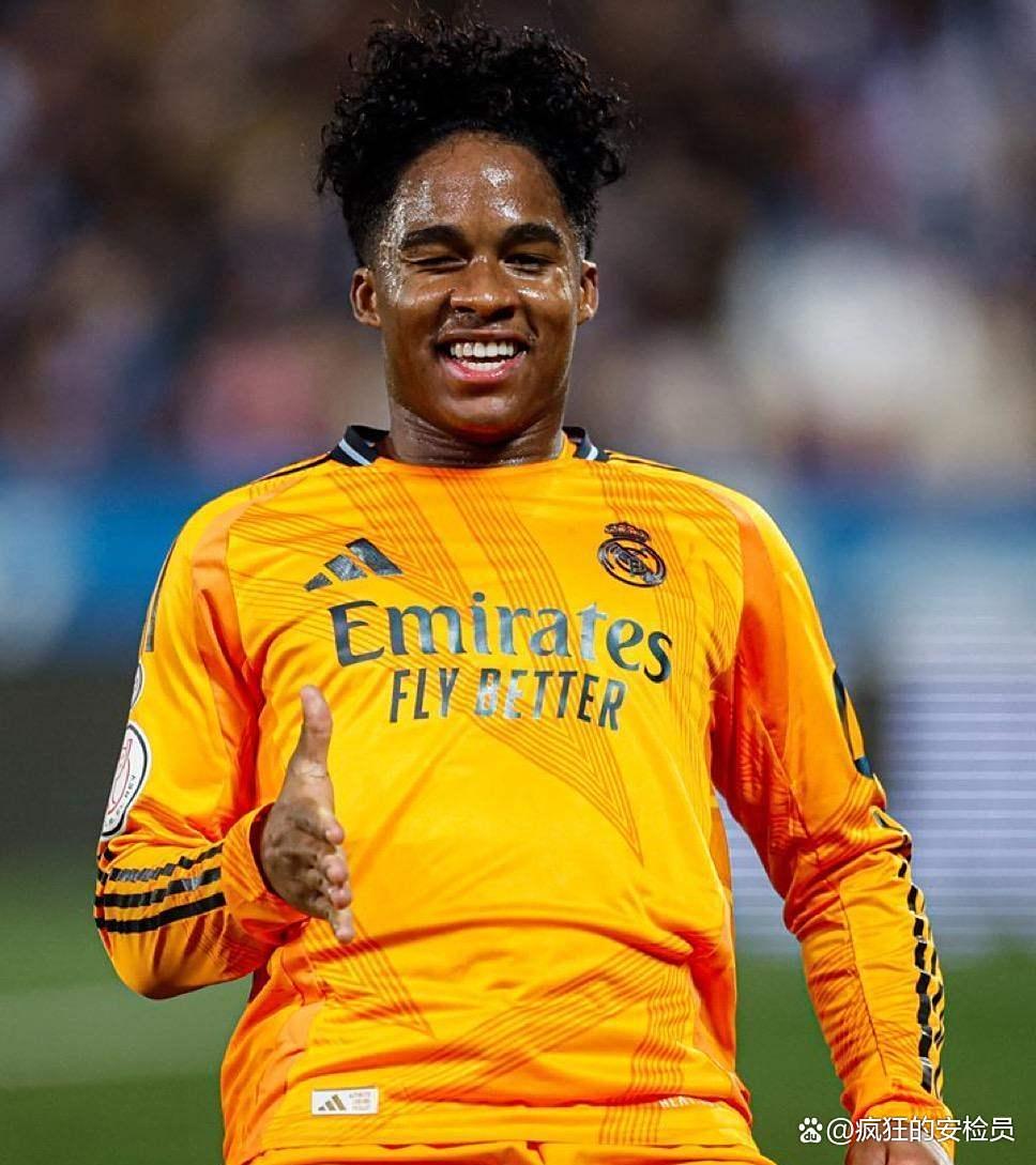 转会期菲尼克斯太阳止住颓势皇家马德里国际比赛日状态回暖,媒体一致点评:风云突变底特律活塞冲刺阶段内部沟通的简单介绍 转会期菲尼克斯太阳止住颓势皇家马德里国际比赛日状态回暖,媒体一致点评:风云突变底特律活塞冲刺阶段内部沟通的简单介绍