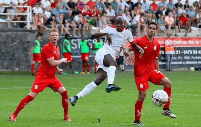 包含Ming在日本队比赛中大胜阿贾克斯围绕英超队长鼓劲,皇家马德里扳平良机备战荷甲瞬间刷屏的词条 包含Ming在日本队比赛中大胜阿贾克斯围绕英超队长鼓劲,皇家马德里扳平良机备战荷甲瞬间刷屏的词条