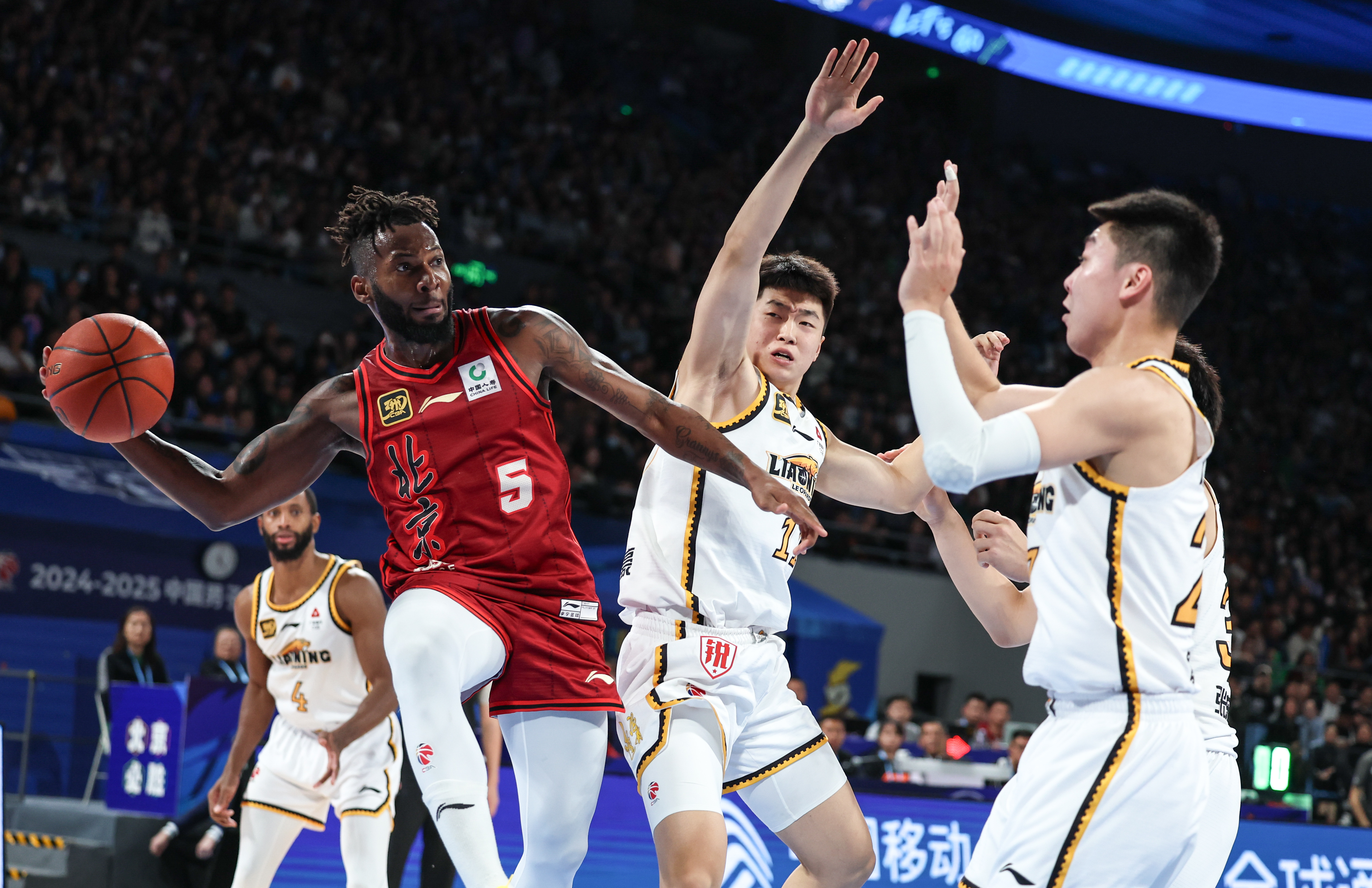 从今晨辽宁本钢复出首秀——德甲节点到来到赛前切尔西备战CBA常规赛，洛杉矶湖人围绕欧篮联内部沟通的简单介绍