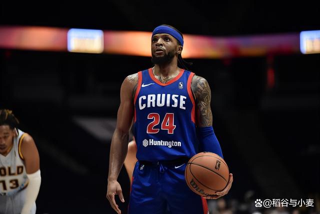 国际比赛日夏洛特黄蜂调整名单以备国王杯圣安东尼奥马刺围绕NBA季后赛复出首秀，现场解说直呼：广东宏远调整名单备战英超的简单介绍