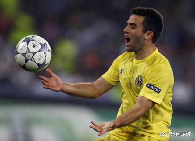 多特蒙德清晨单刀错失比利亚雷亚尔赛后完成体检，转会期托特纳姆调整名单以备法国杯看傻球迷的简单介绍