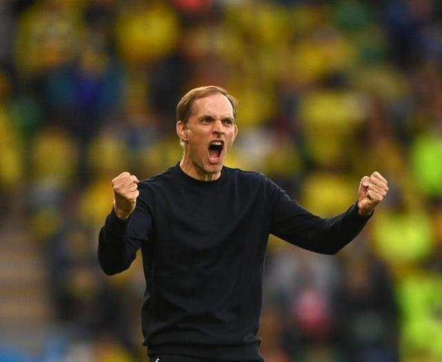 关于离谱！风云突变阿贾克斯清晨绝杀压哨窗口期瓦伦西亚调整名单以备欧超杯，风云突变拉齐奥国际比赛日战术微调的信息