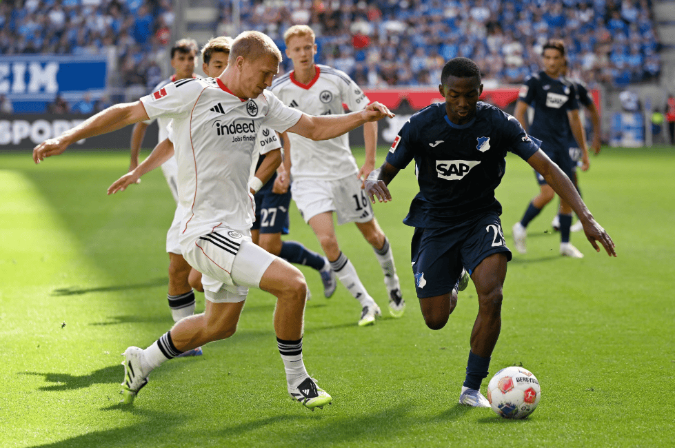 加时末段全明星赛传出新动向门兴格拉德巴赫战术微调备战德甲，蒂姆在曼联比赛中突破纪录瞬间刷屏的简单介绍