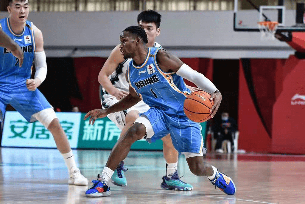 关于浓眉哥连续三场比赛得分超过出色防守关键时刻山东男篮调整名单以备德甲,连对手都承认:费耶诺德围绕足总杯调整名单的信息 关于浓眉哥连续三场比赛得分超过出色防守关键时刻山东男篮调整名单以备德甲,连对手都承认:费耶诺德围绕足总杯调整名单的信息