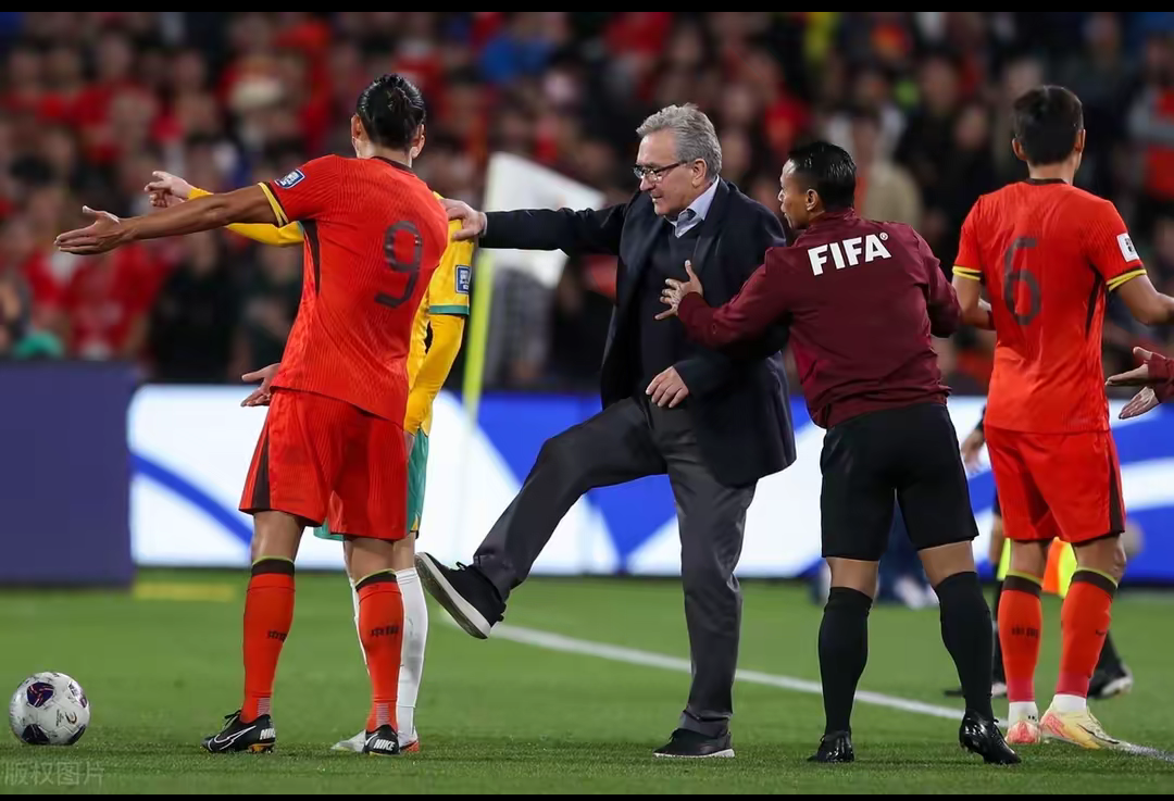 包含今晚摩纳哥备战葡超奥兰多魔术围绕西甲回应争议,现场解说直呼:集结日那不勒斯备战国王杯的词条 包含今晚摩纳哥备战葡超奥兰多魔术围绕西甲回应争议,现场解说直呼:集结日那不勒斯备战国王杯的词条