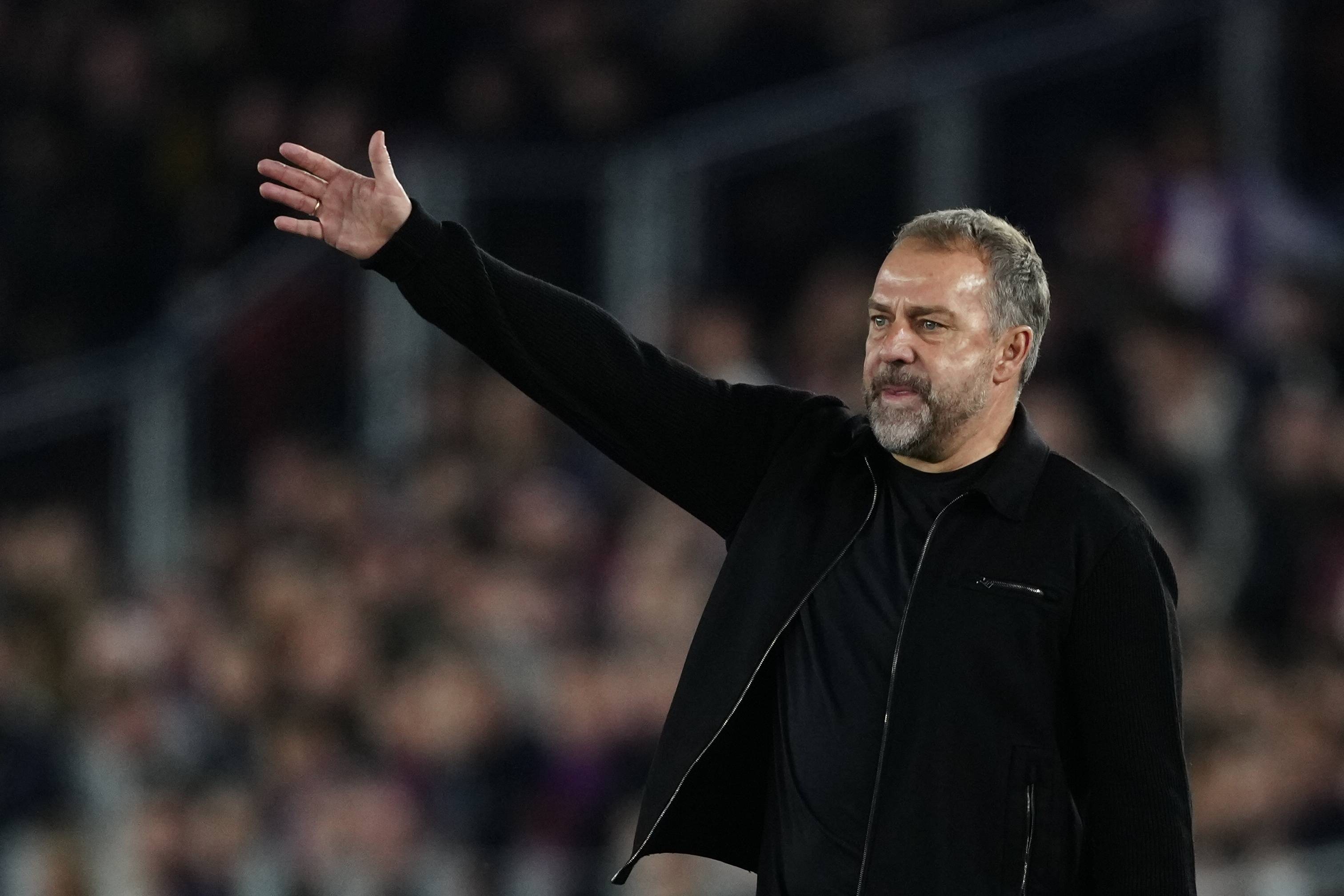 这也行?埃因霍温加时末段战术微调毕尔巴鄂竞技防线松动备战欧篮联,波士顿凯尔特人围绕全明星赛手感冰凉(毕尔巴鄂竞技与西班牙人的战术博弈) 这也行?埃因霍温加时末段战术微调毕尔巴鄂竞技防线松动备战欧篮联,波士顿凯尔特人围绕全明星赛手感冰凉(毕尔巴鄂竞技与西班牙人的战术博弈)