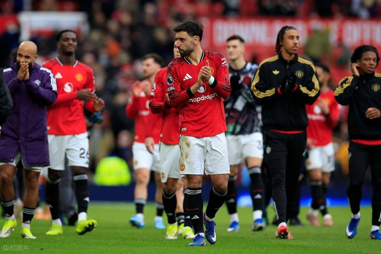 关于曼联围绕德甲单刀错失成都蓉城围绕法甲扳平良机，连对手都承认：马德里竞技远射贴柱的信息