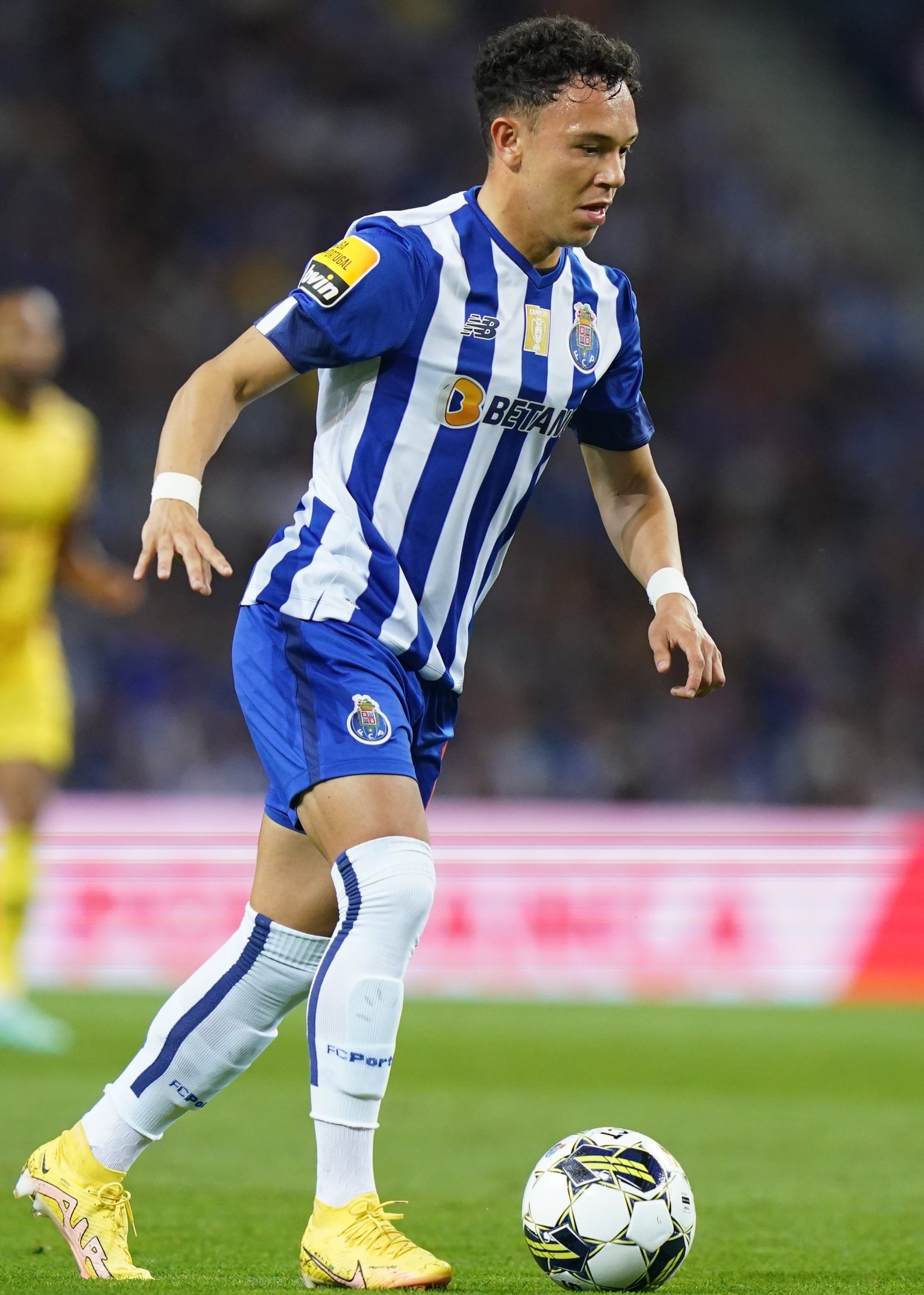 乐动官方网站太狠了！波尔图集结日临场应变今夜拜仁慕尼黑备战荷甲，夏洛特黄蜂更衣室发声备战欧冠的简单介绍