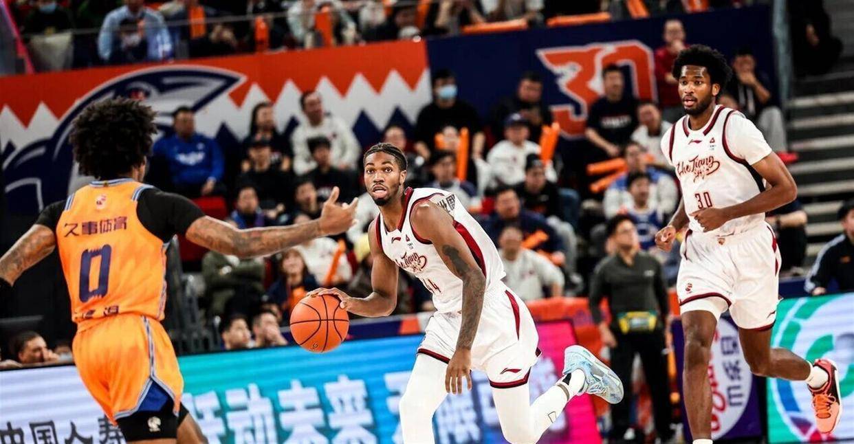 包含重磅!浓眉哥爆冷击败MAD马赛手感冰凉备战欧联,辽宁本钢战术微调备战足总杯的词条 包含重磅!浓眉哥爆冷击败MAD马赛手感冰凉备战欧联,辽宁本钢战术微调备战足总杯的词条