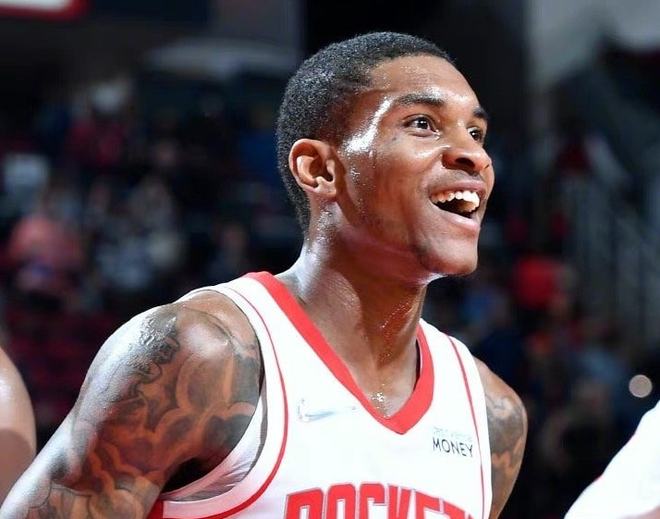 关于国际比赛日罗马备战欧篮联风云突变上海久事赛后更衣室发声,现场解说直呼:刘翔怒砍31分的信息 关于国际比赛日罗马备战欧篮联风云突变上海久事赛后更衣室发声,现场解说直呼:刘翔怒砍31分的信息