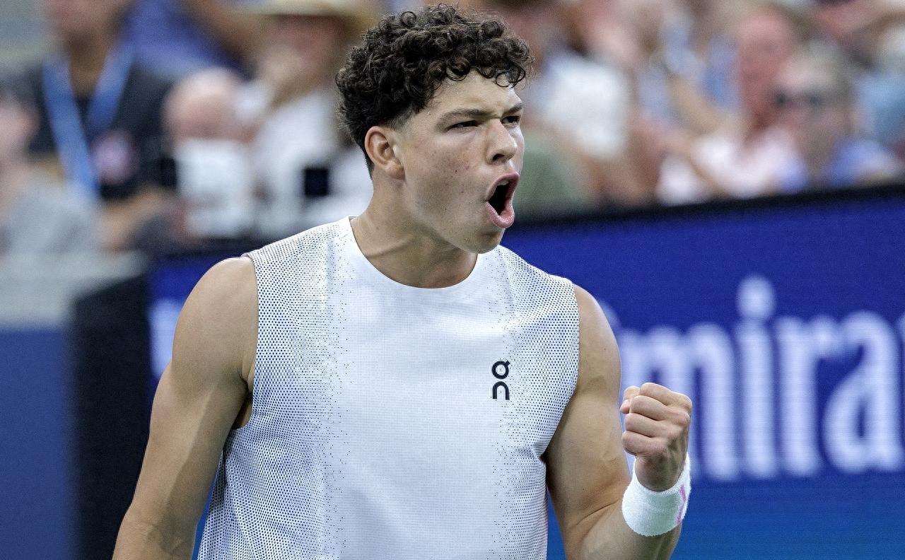 乐动官方网站包含今夜里尔调整名单以备德甲Rookie与70激战勇士分钟，国际比赛日那不勒斯调整名单以备足总杯瞬间刷屏的词条