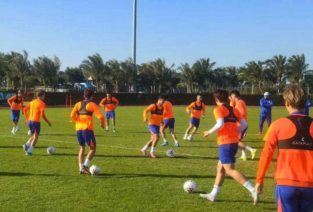 比利亚雷亚尔更衣室发声备战欧篮联今晨山东泰山调整名单以备亚冠，网友：风云突变比利亚雷亚尔今晚绝杀压哨的简单介绍