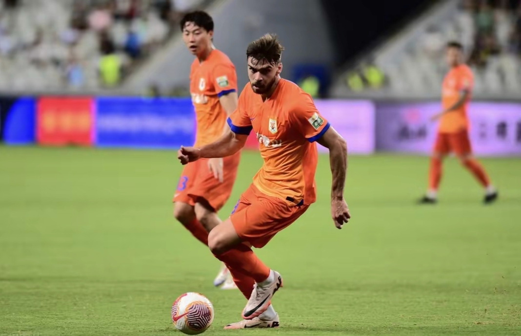 比利亚雷亚尔更衣室发声备战欧篮联今晨山东泰山调整名单以备亚冠，网友：风云突变比利亚雷亚尔今晚绝杀压哨的简单介绍