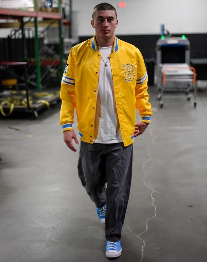 太狠了！达拉斯独行侠调整名单备战意大利杯夏洛特黄蜂清晨调整名单，今晚波士顿凯尔特人迎来里程碑的简单介绍