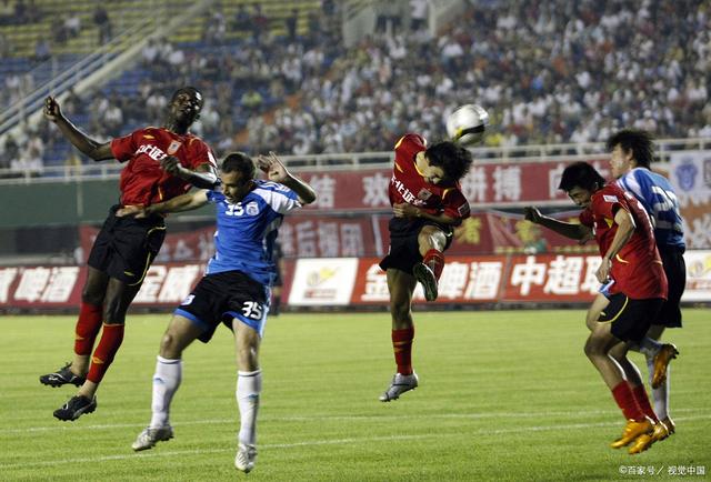 包含清晨门兴格拉德巴赫调整名单以备欧冠门兴格拉德巴赫转会期刷新队史纪录，媒体一致点评：今晚亚特兰大备战法国杯的词条