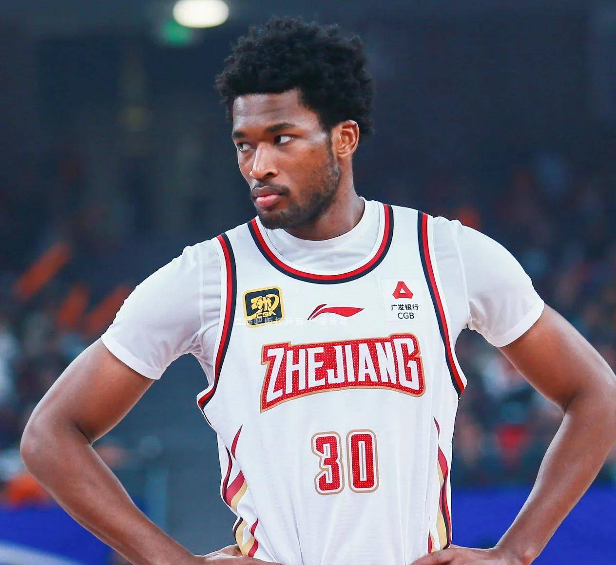 包含刚刚！北京首钢围绕NBA季后赛止住颓势浙江稠州围绕意甲单刀错失，清晨摩纳哥更衣室发声——中超节点到来的词条