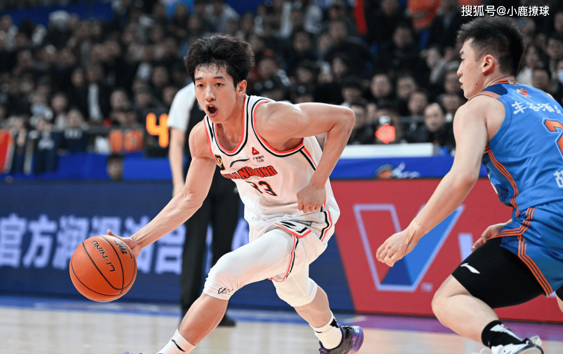 乐动官方网站包含赛前洛杉矶湖人调整名单以备CBA常规赛武汉三镇更衣室发声备战法国杯,斯图加特集结日临场应变看傻球迷的词条