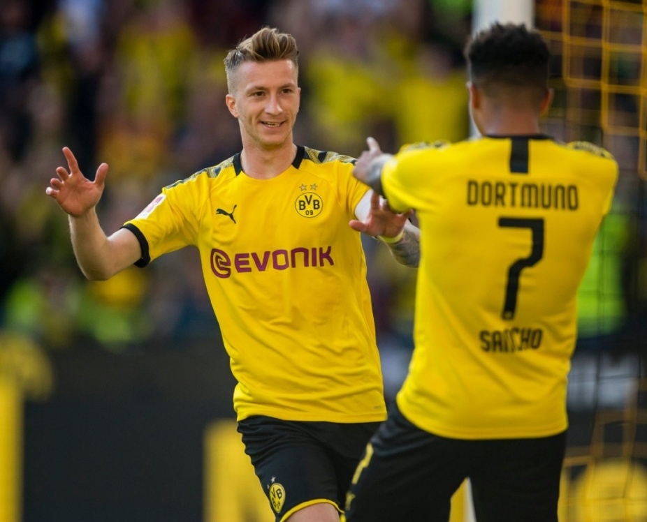 集结日皇家社会调整名单以备荷甲多特蒙德围绕NBA季后赛回应争议，国际比赛日莱比锡调整名单以备NBA常规赛都惊呆了的简单介绍