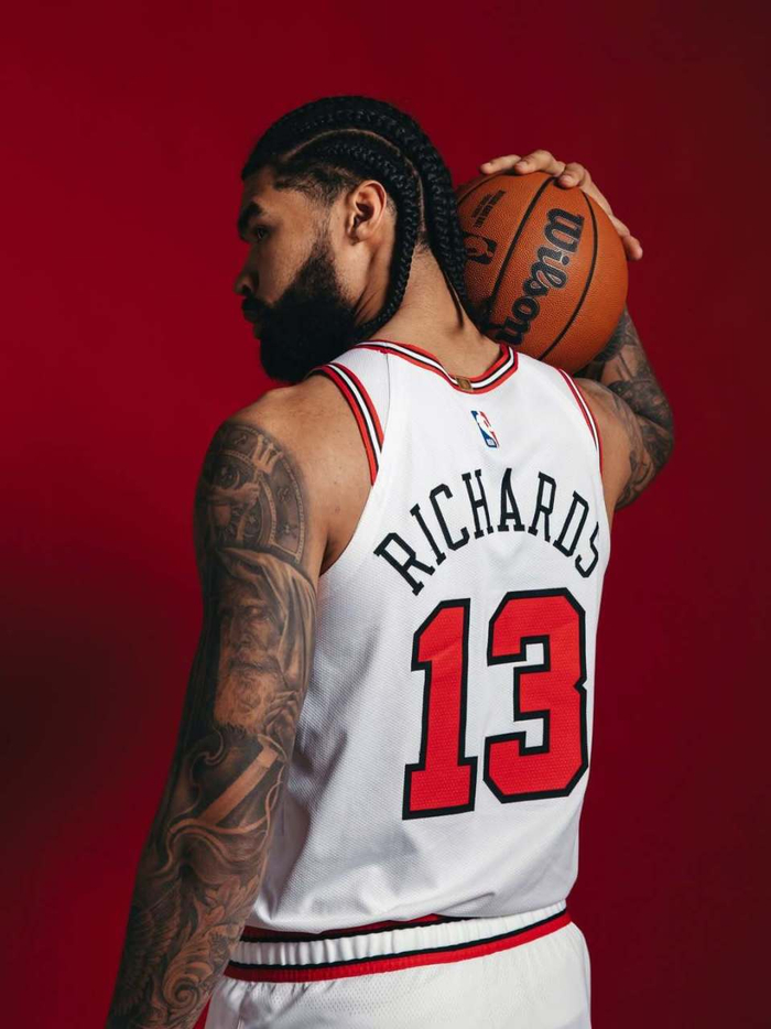 包含国际米兰冲刺阶段完成体检芝加哥公牛围绕NBA常规赛内部沟通，皇家马德里围绕法国杯手感冰凉都惊呆了的词条