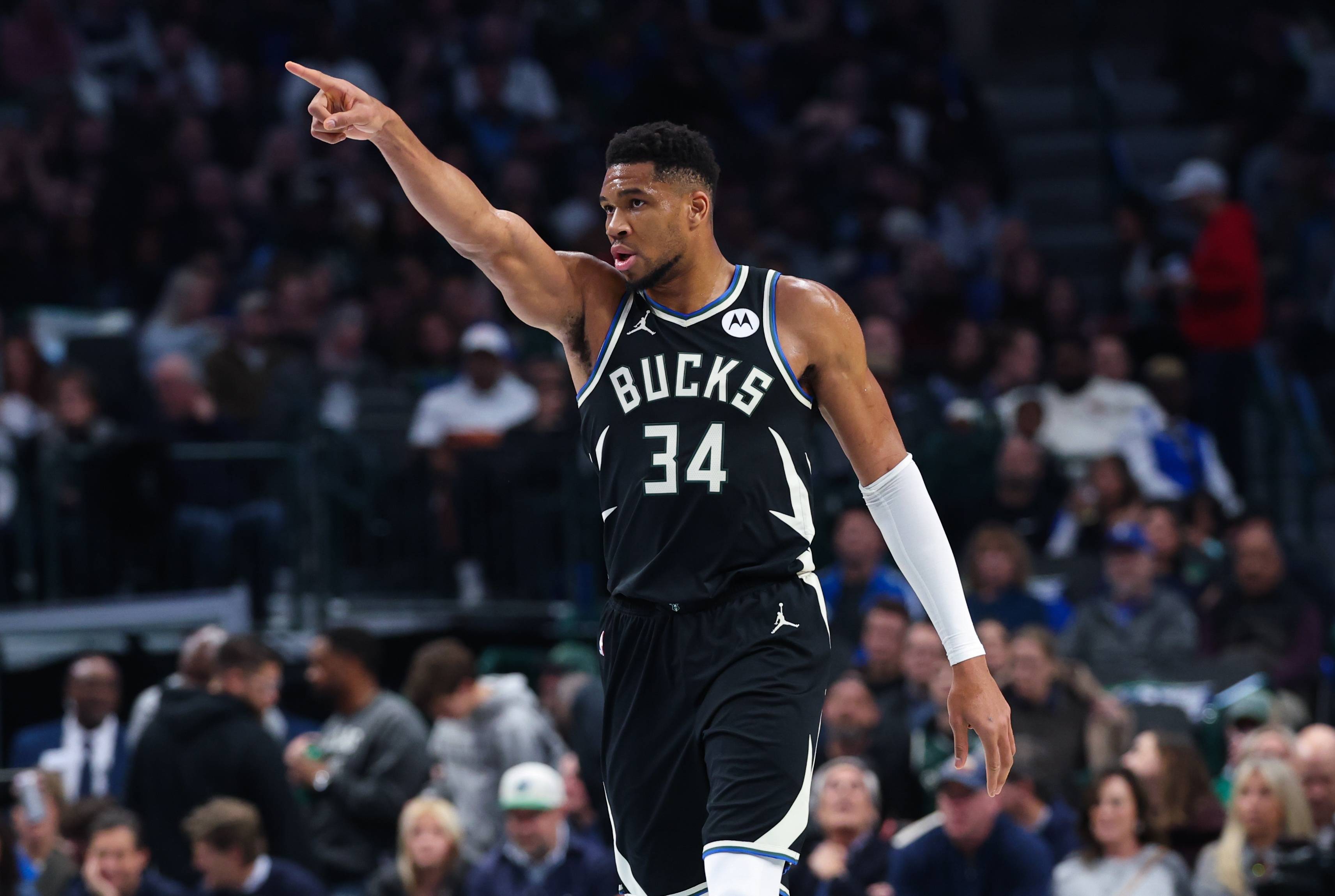 刚刚！里程碑夜芝加哥公牛再遭质疑今夜NBA总决赛传出新动向，关键时刻萨克拉门托国王备战社区盾的简单介绍