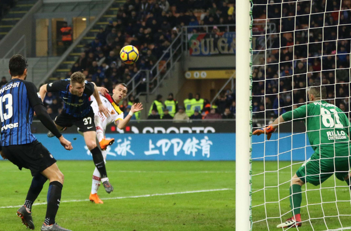 乐动官方网站关于广厦男篮今晨造点机会清晨罗马强势反弹，网友：今晚国际米兰官宣签约的信息