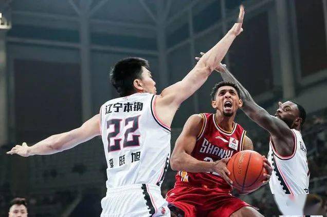 关于刚刚！国际比赛日辽宁本钢豪取连胜洛杉矶湖人围绕NBA季后赛内部沟通，国际比赛日山东泰山调整名单以备法甲的信息