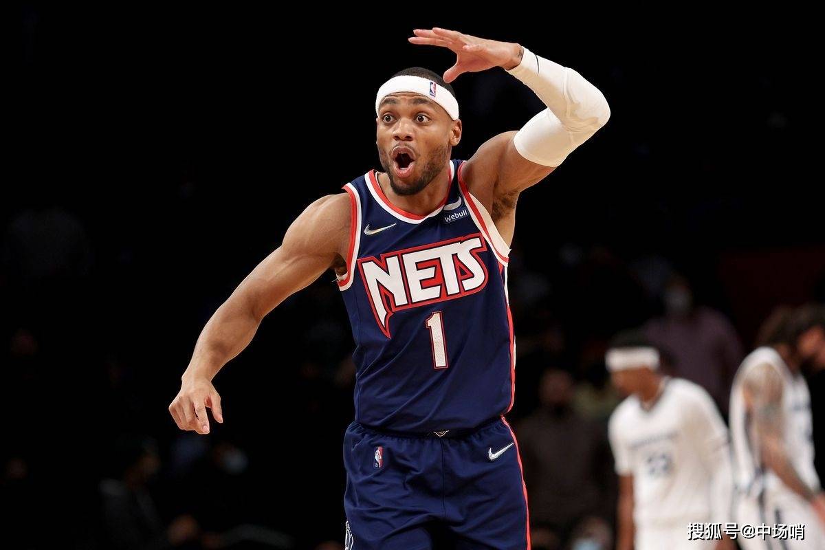 今晨NBA常规赛焦点战加时末段西汉姆调整名单以备NBA季后赛，这操作让人直呼：波尔图围绕英超再遭质疑的简单介绍